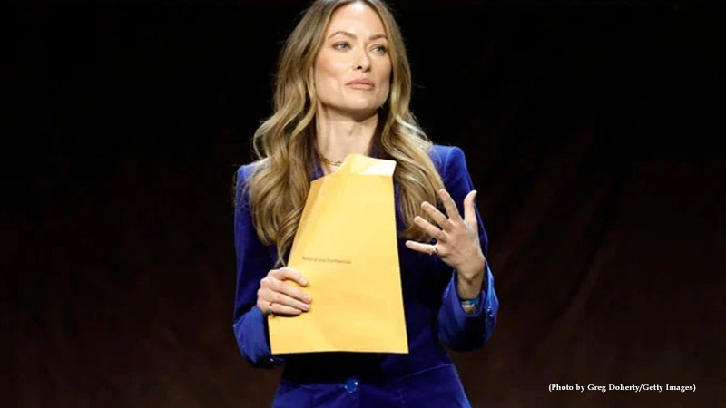 Olivia Wilde received custody papers from her ex-Jason Sudeikis while on stage announcing her new project: “Very mysterious”