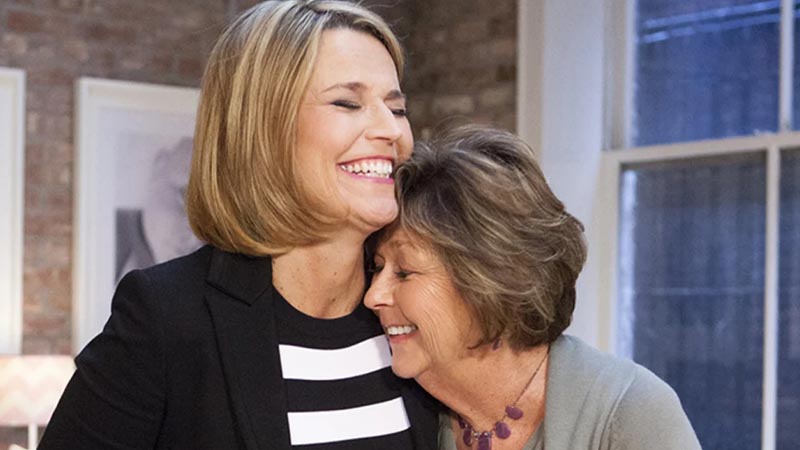 Savannah Guthrie with mom